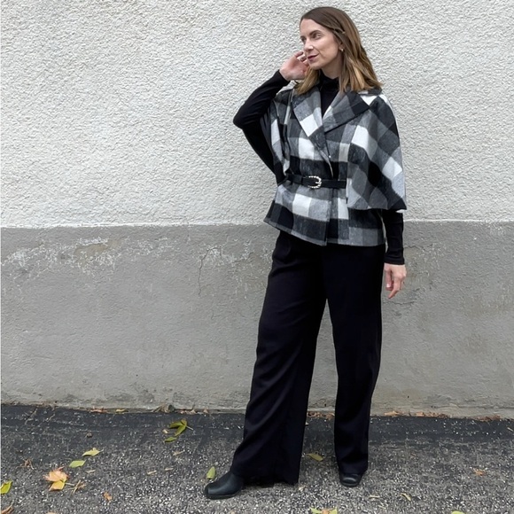 ALYX black and white Buffalo plaid cape-Large - Picture 4 of 13